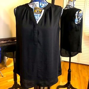 ❌Black Sleeveless Blouse